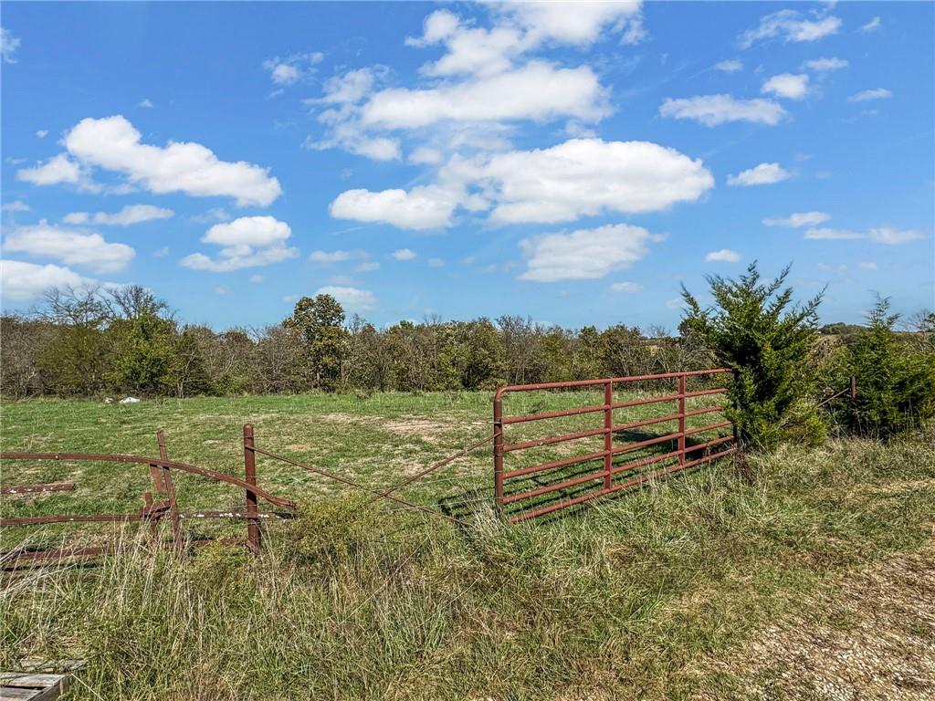 Cherokee Lane Property Photo 31