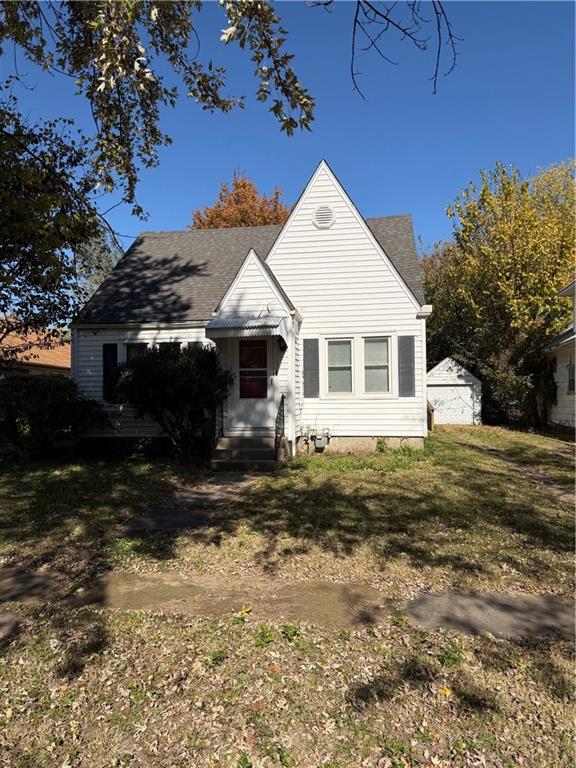 3027 Washington Avenue Property Photo 1