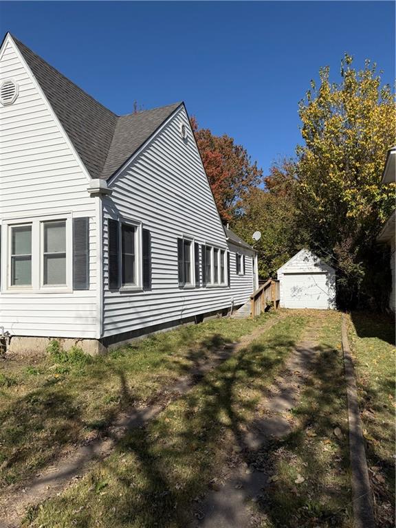 3027 Washington Avenue Property Photo 2