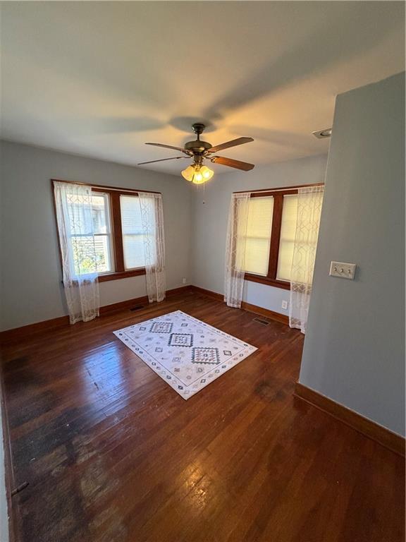 3027 Washington Avenue Property Photo 11