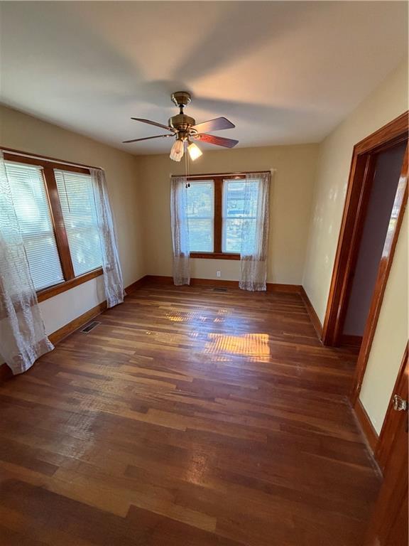 3027 Washington Avenue Property Photo 13