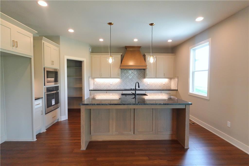 12740 Nw Larkspur Lane Property Photo 7