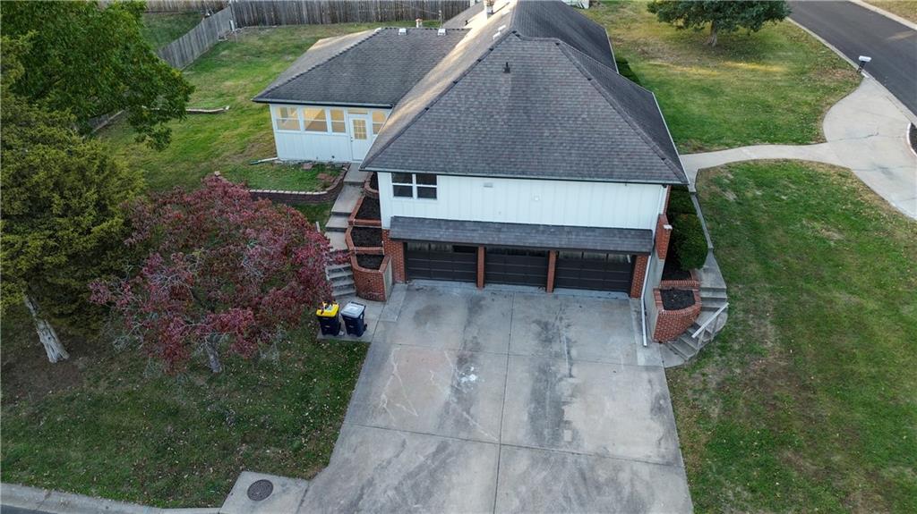 10321 E 95th Terrace Property Photo 5