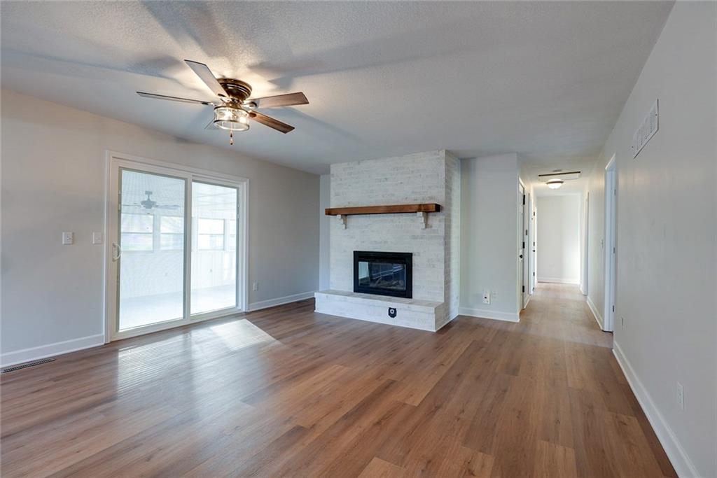 10321 E 95th Terrace Property Photo 11