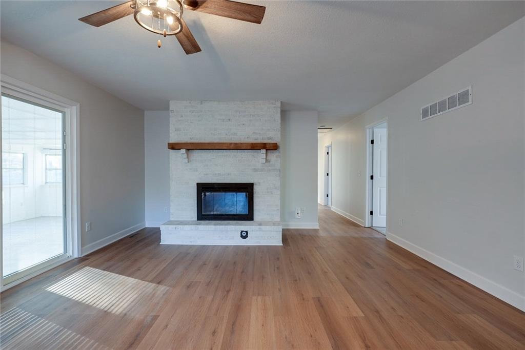 10321 E 95th Terrace Property Photo 12