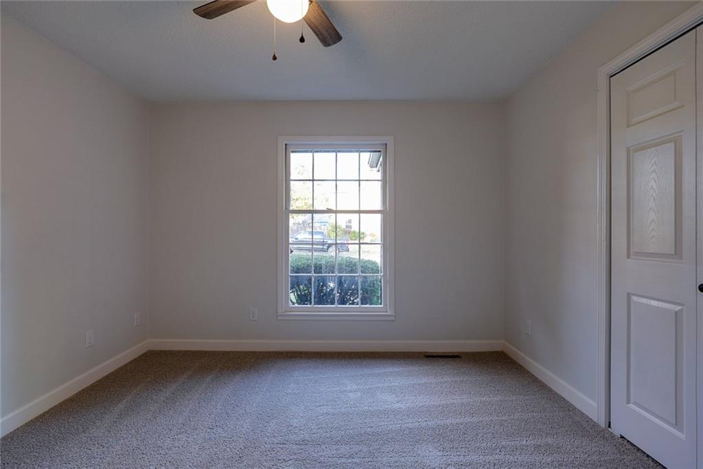 10321 E 95th Terrace Property Photo 18