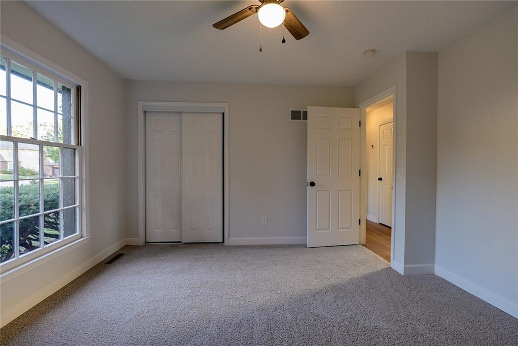 10321 E 95th Terrace Property Photo 28