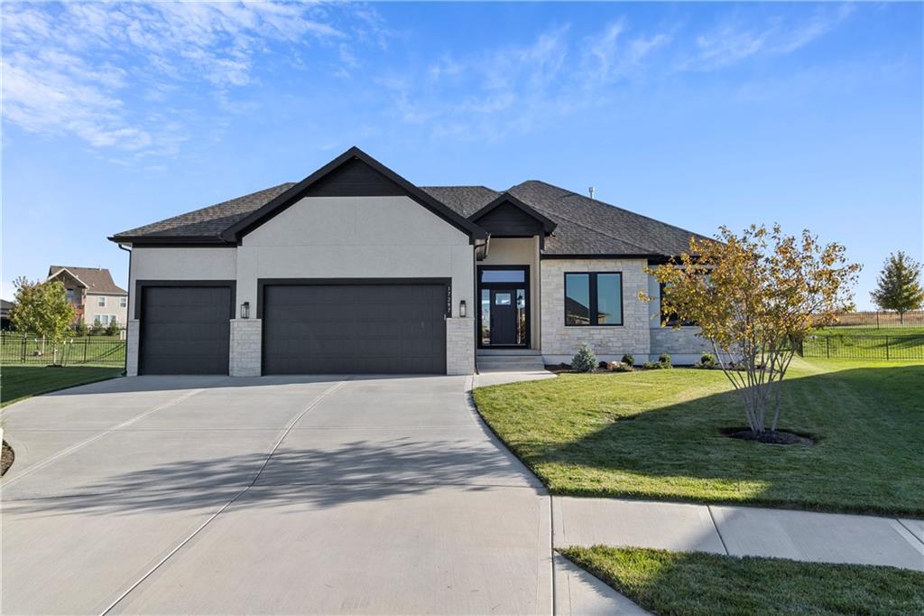 17297 S Tomashaw Street Property Photo 1