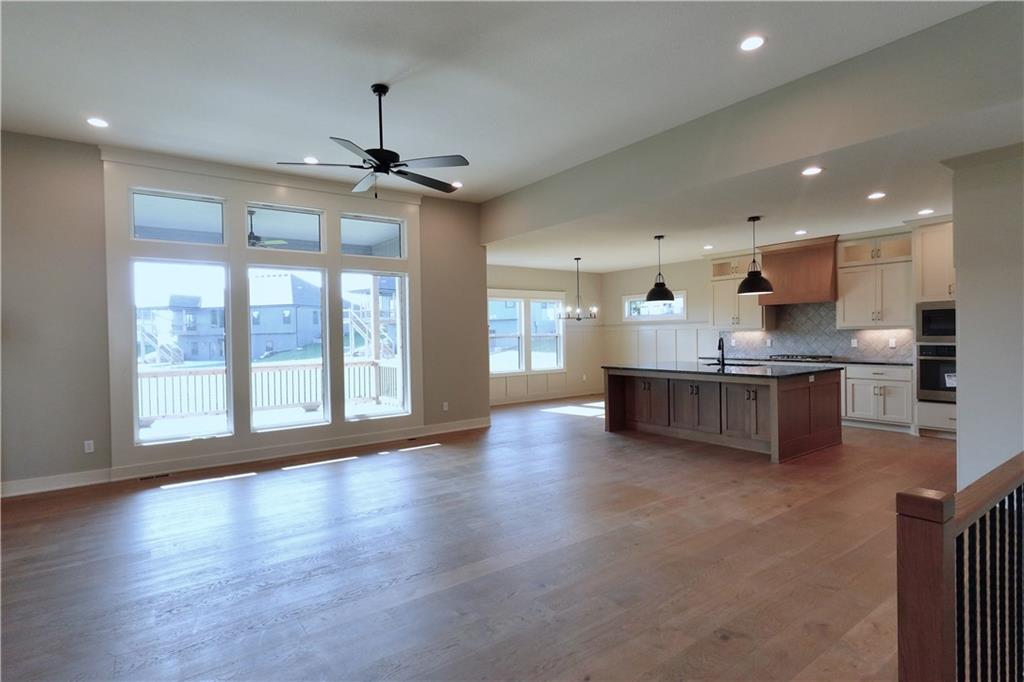 12770 Nw Larkspur Lane Property Photo 2