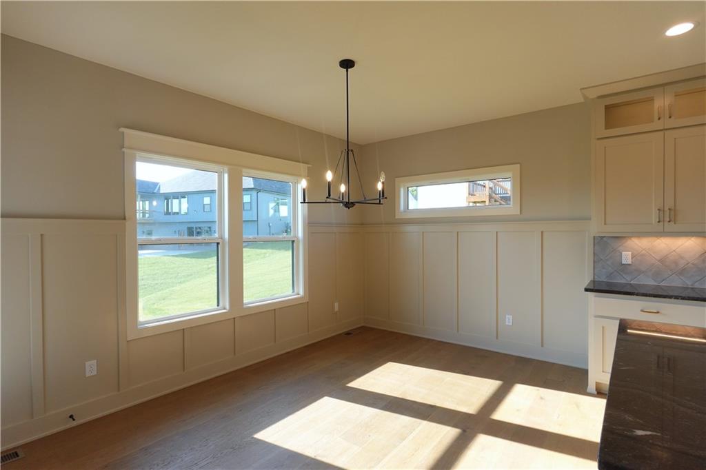 12770 Nw Larkspur Lane Property Photo 8
