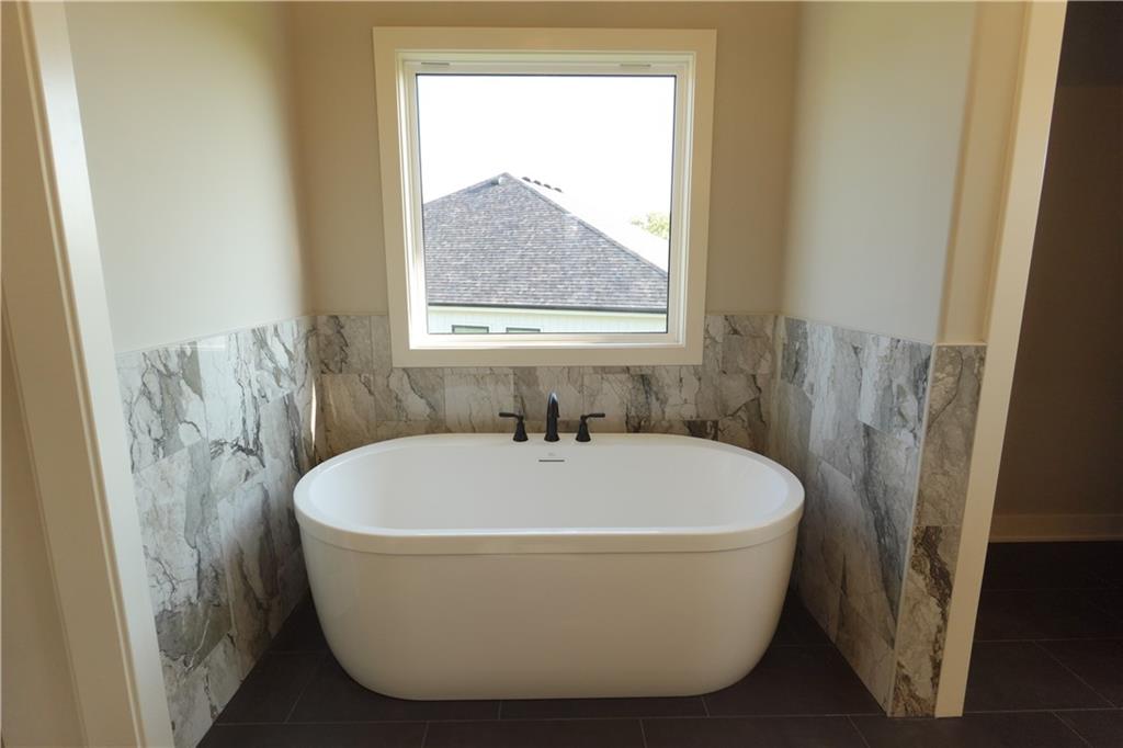 12770 Nw Larkspur Lane Property Photo 16