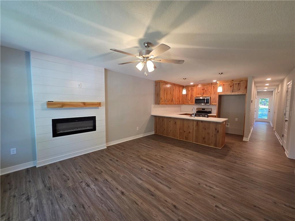 30 E 7th Street Property Photo 5