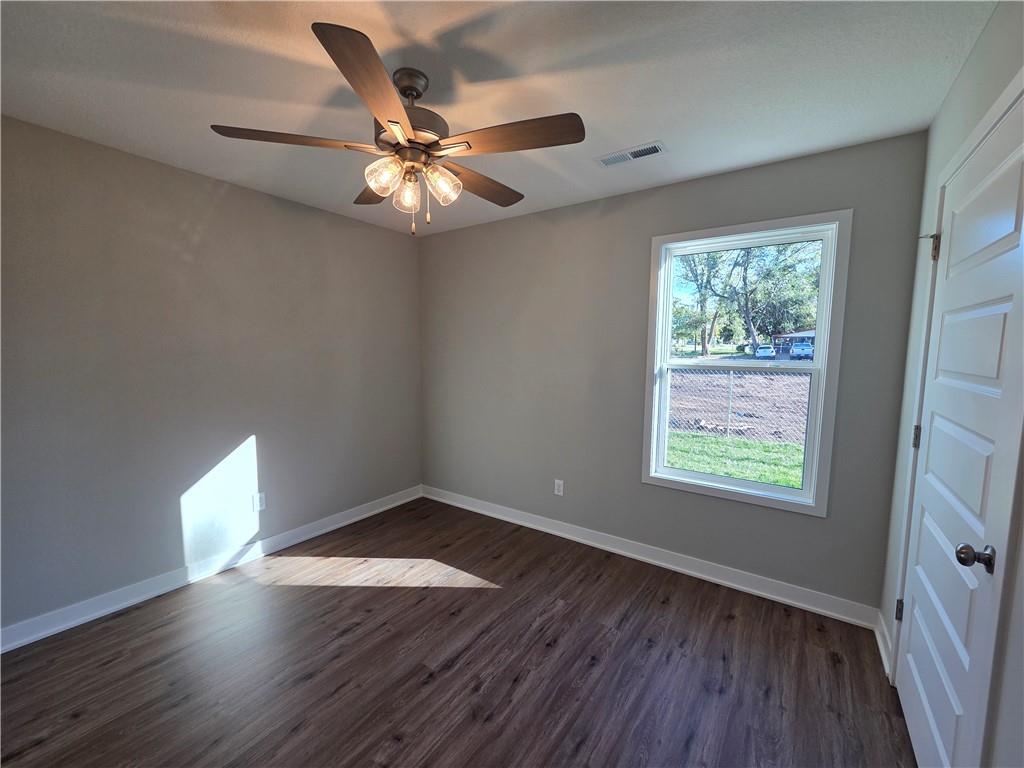 30 E 7th Street Property Photo 13