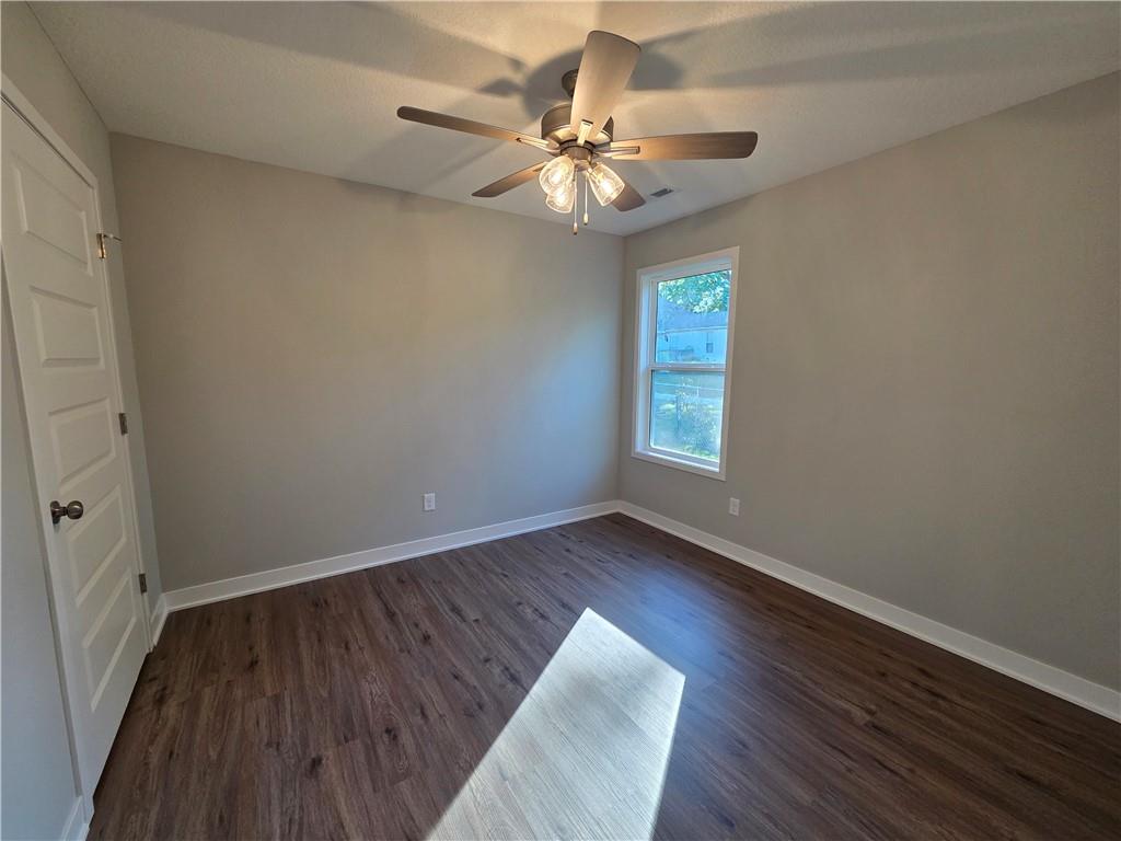 30 E 7th Street Property Photo 15