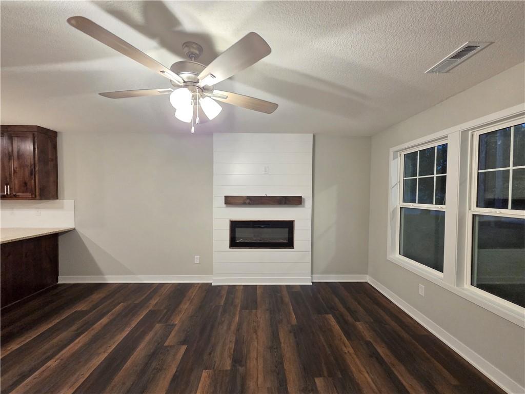 30 E 7th Street Property Photo 26