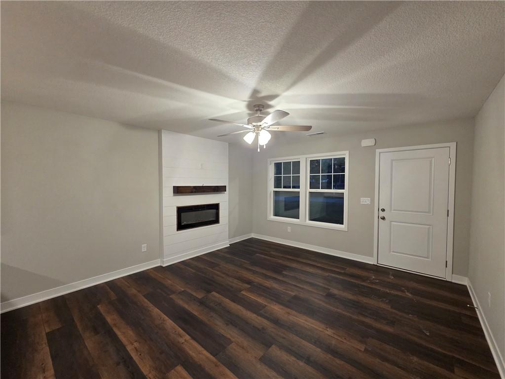30 E 7th Street Property Photo 27