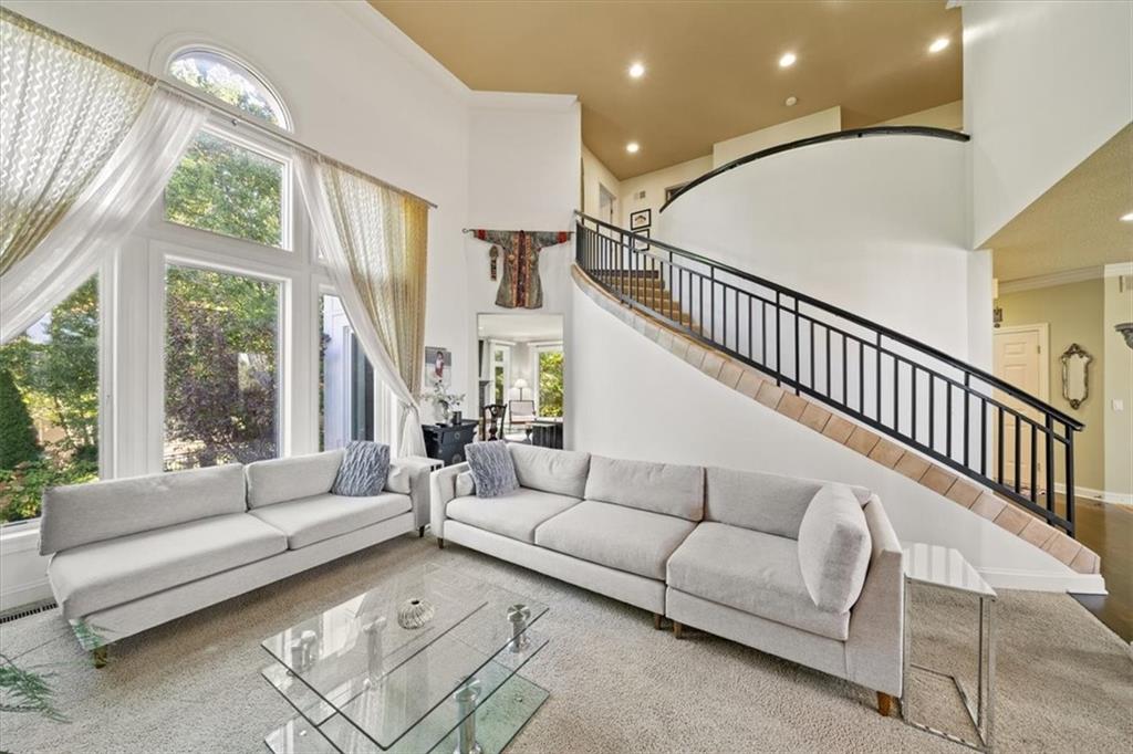 12711 Woodson Street Property Photo 9