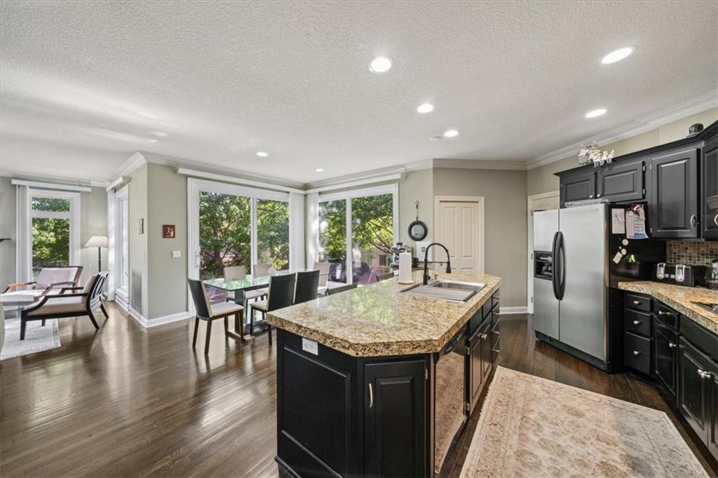 12711 Woodson Street Property Photo 12