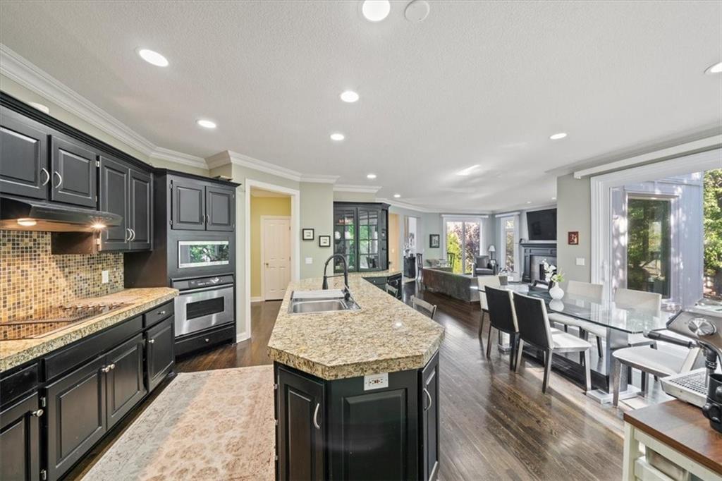 12711 Woodson Street Property Photo 14