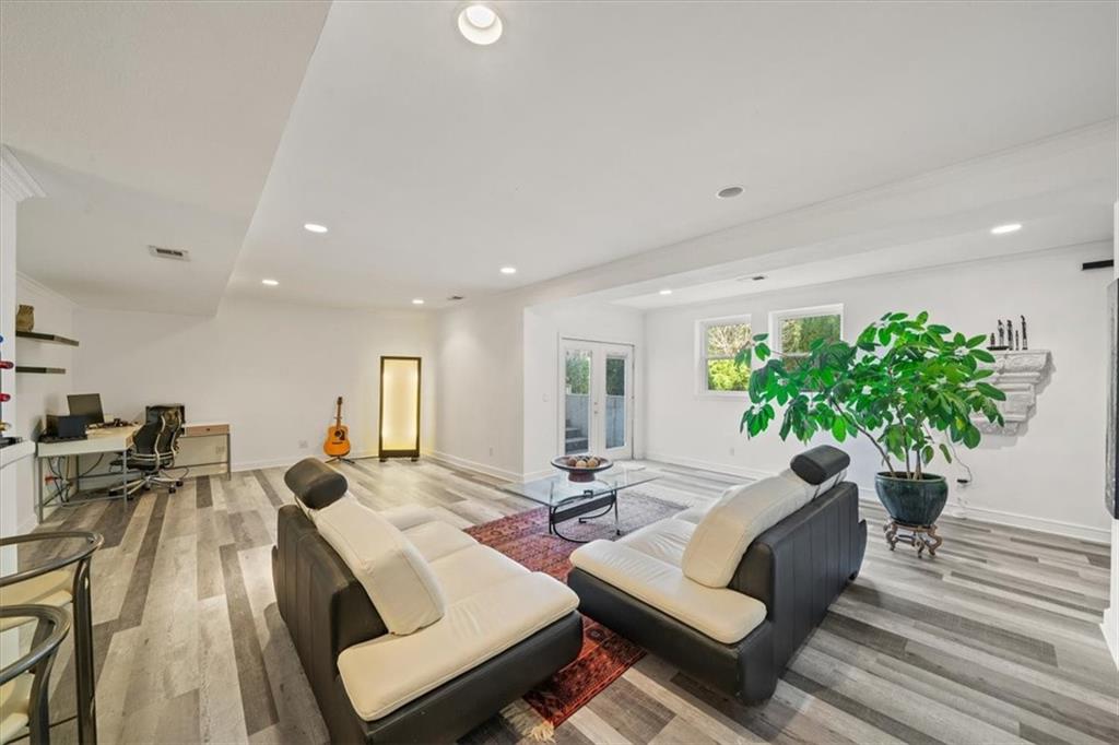 12711 Woodson Street Property Photo 30