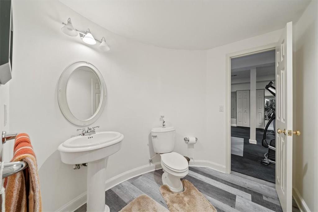 12711 Woodson Street Property Photo 33