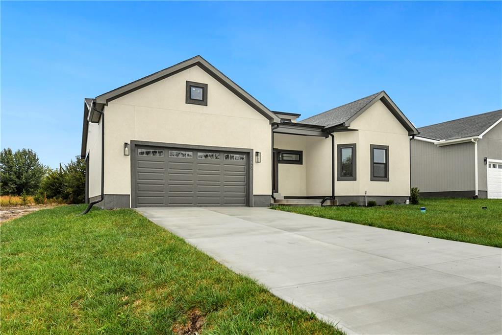 153 S Linn Valley Drive Property Photo 3