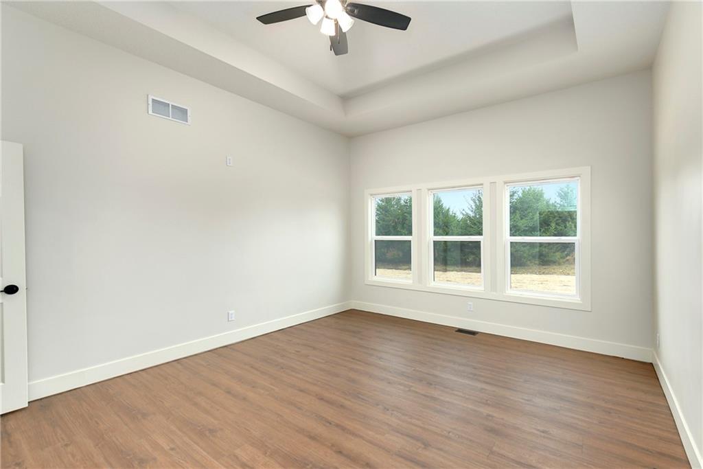 153 S Linn Valley Drive Property Photo 22