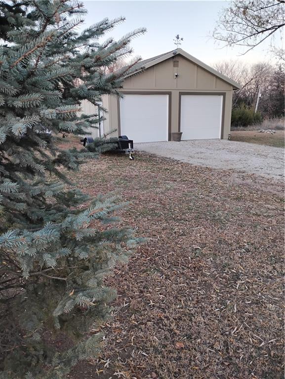 133 S Linn Valley Drive Property Photo 3
