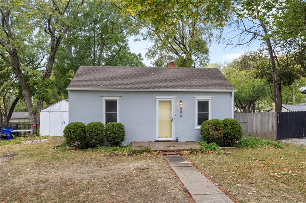 406 W 1st Street Property Photo 1