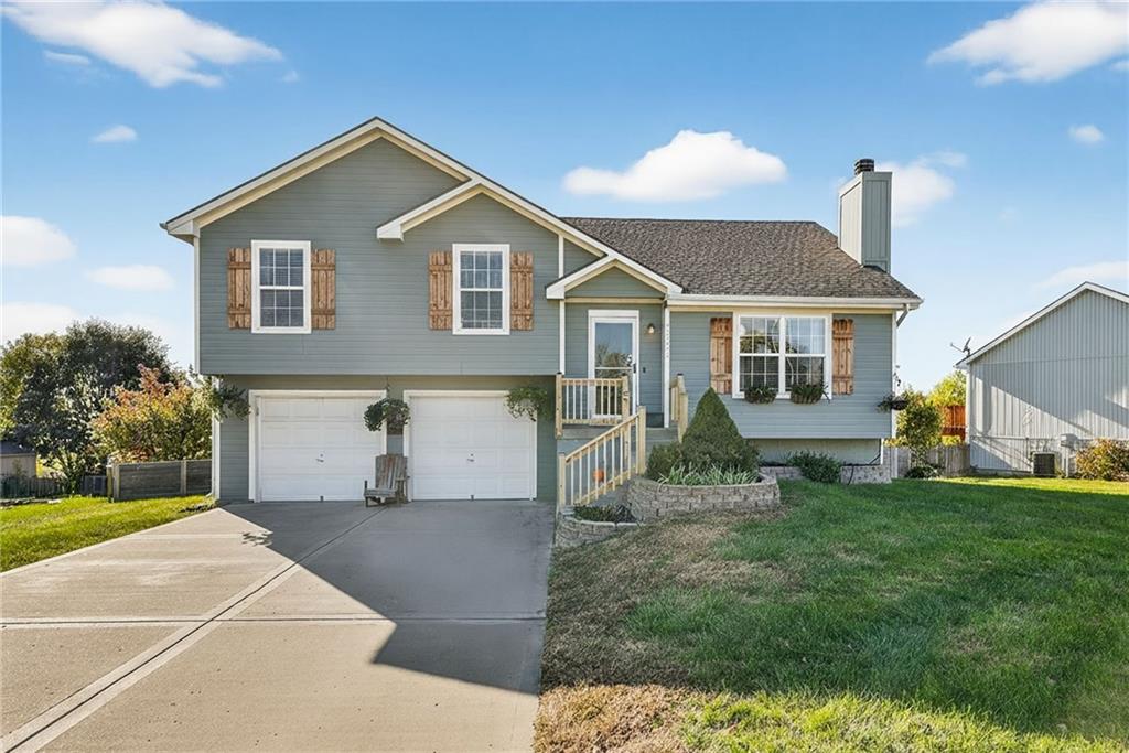 9305 Ne Paw Paw Drive Property Photo 1