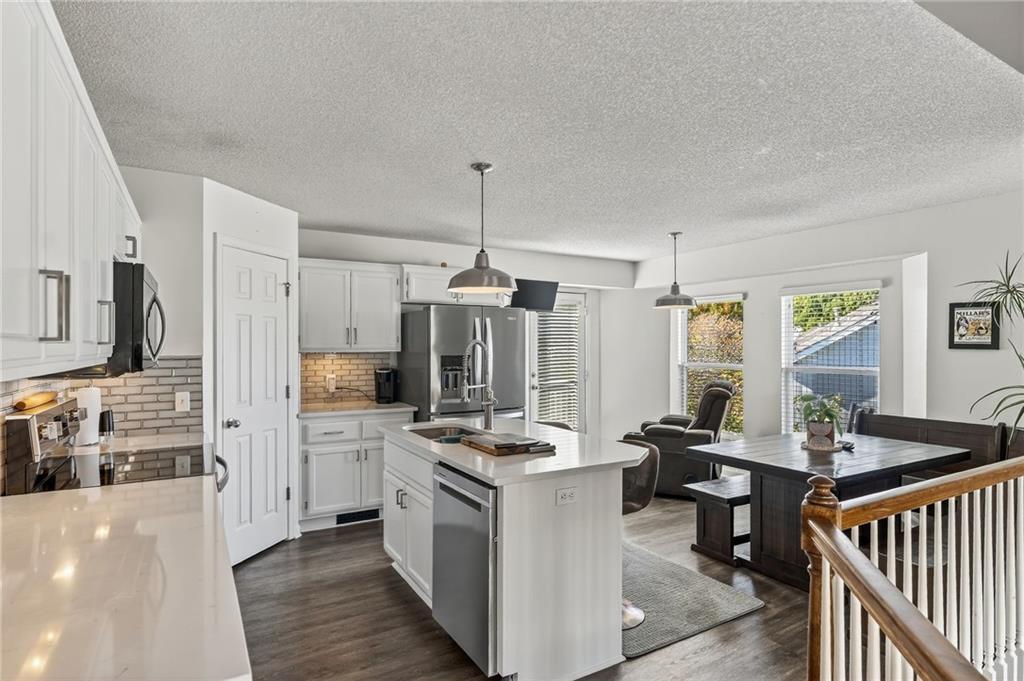 9305 Ne Paw Paw Drive Property Photo 6