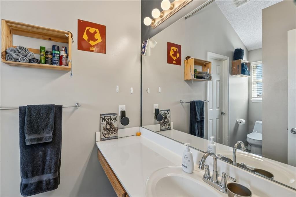 9305 Ne Paw Paw Drive Property Photo 19