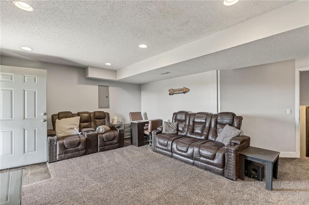 9305 Ne Paw Paw Drive Property Photo 24