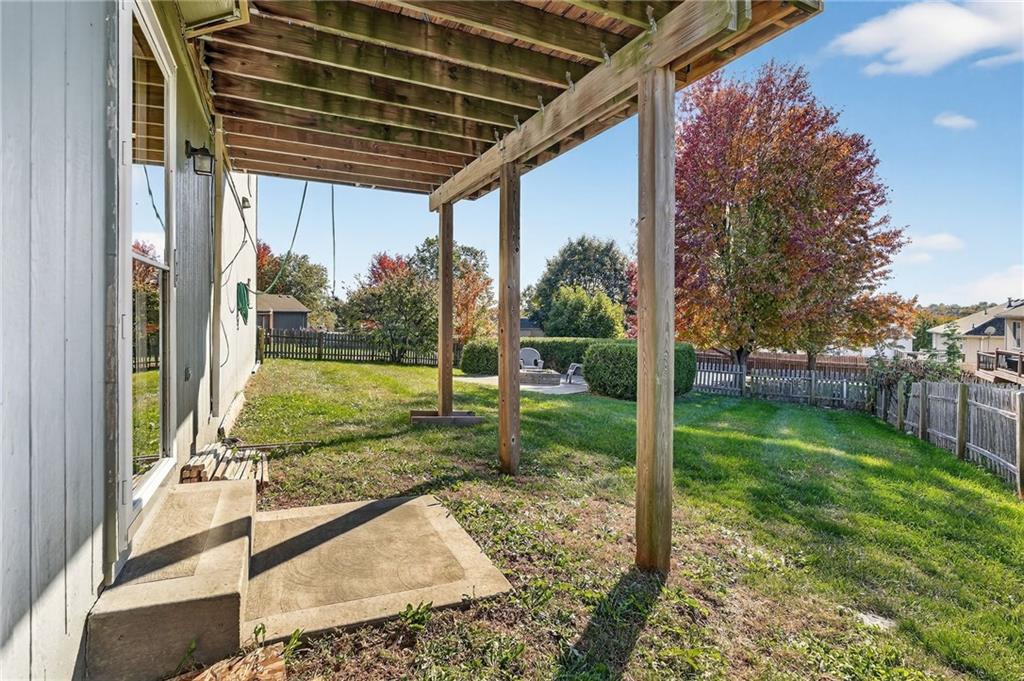 9305 Ne Paw Paw Drive Property Photo 28