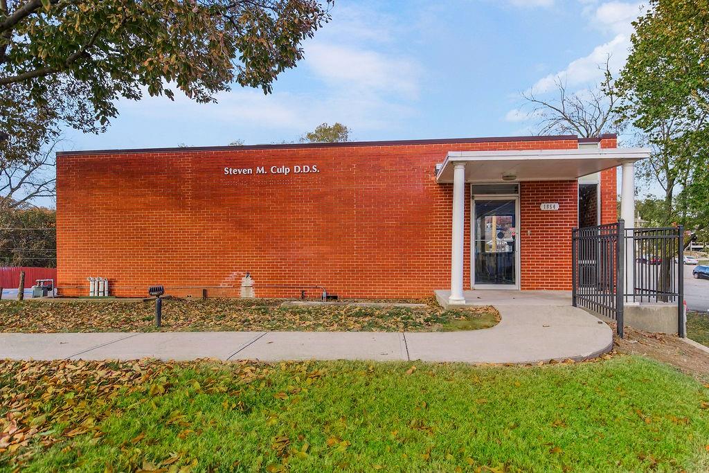 1854 Minnesota Avenue Property Photo 1
