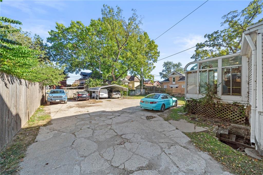 3933 Warwick Boulevard Property Photo 7