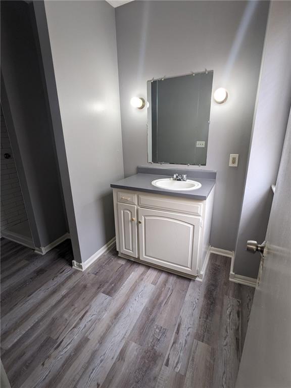 3933 Warwick Boulevard Property Photo 12