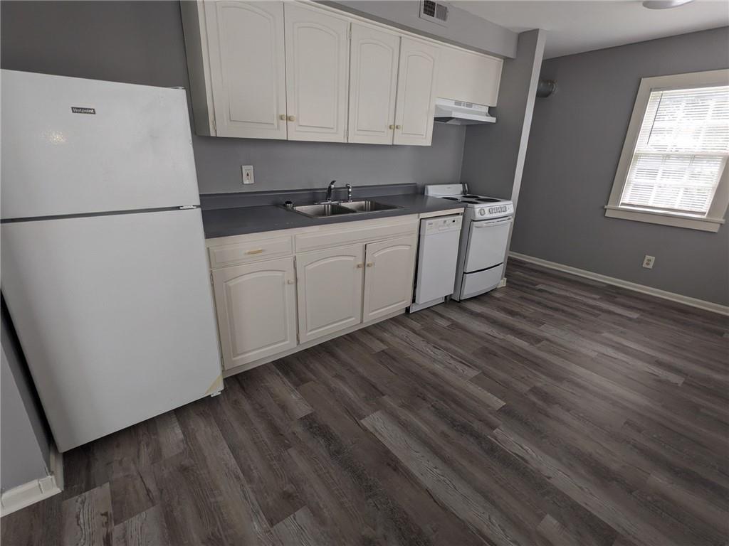 3933 Warwick Boulevard Property Photo 18