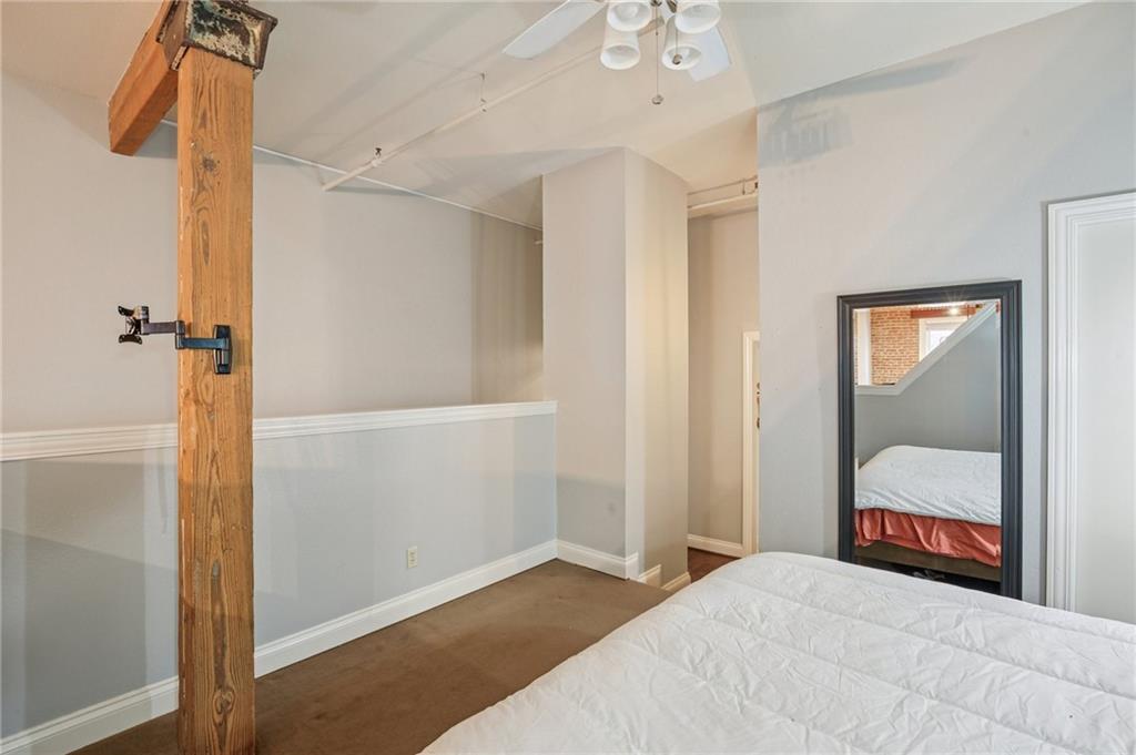 308 W 8th Street Property Photo 15