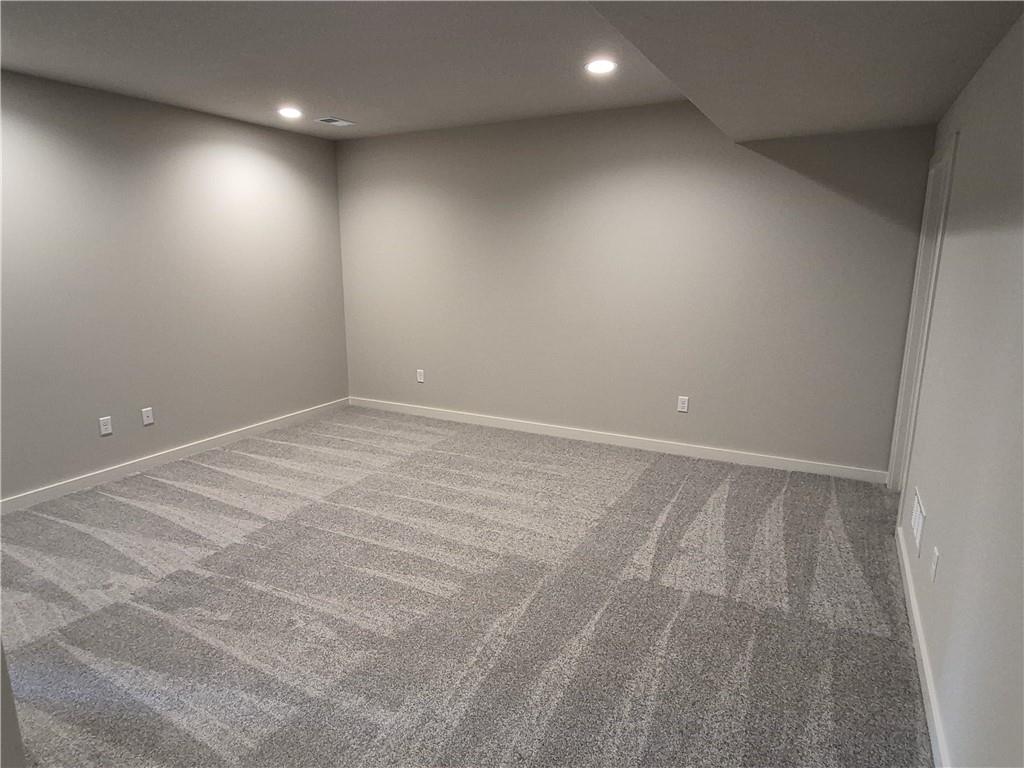 4943 N 146th Street Property Photo 18