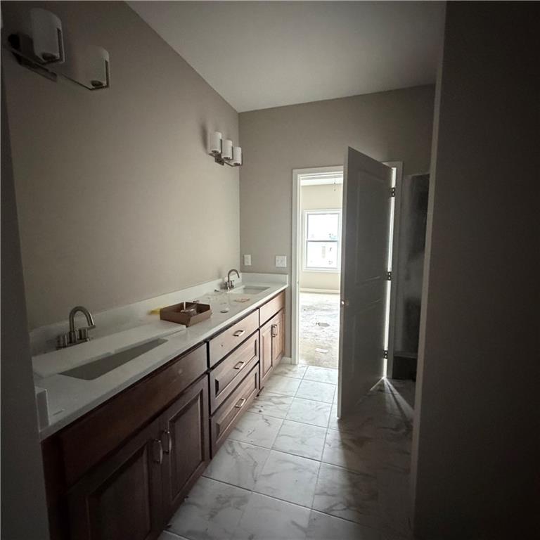 2121 Greenfield Point Property Photo 10