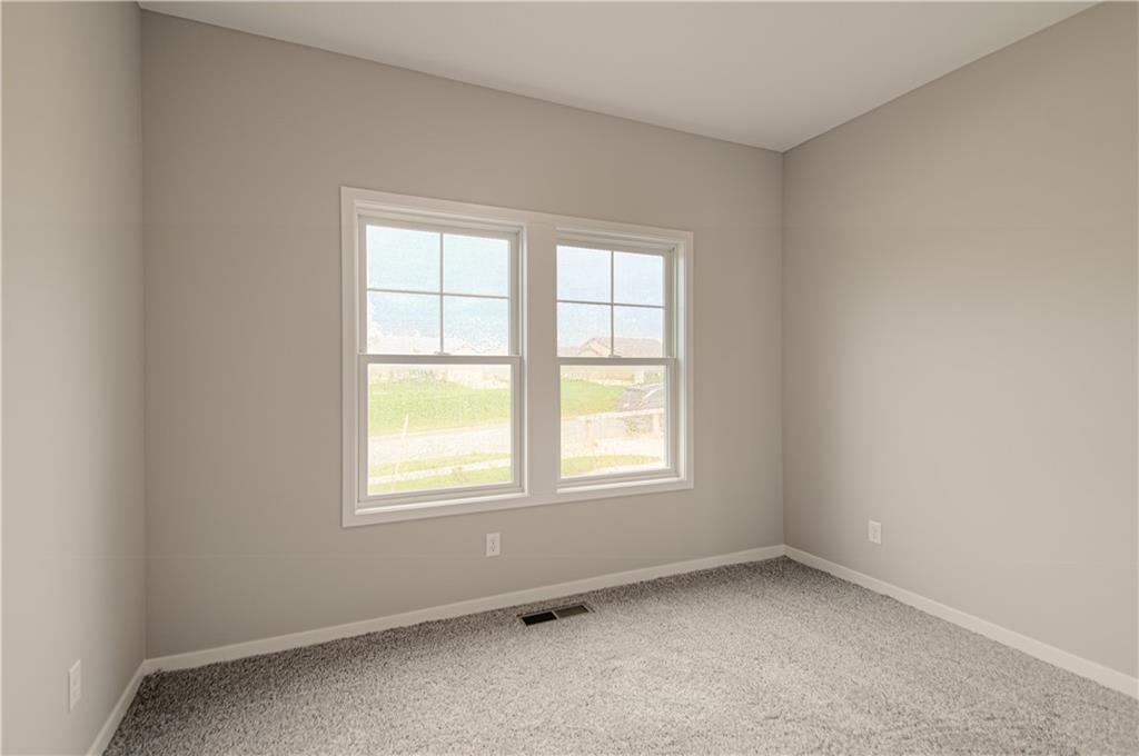 2121 Greenfield Point Property Photo 17
