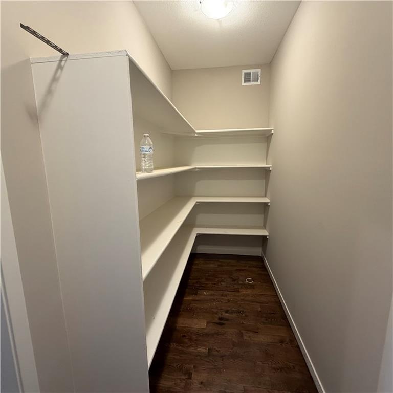 2121 Greenfield Point Property Photo 18