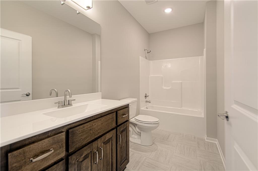 2121 Greenfield Point Property Photo 19