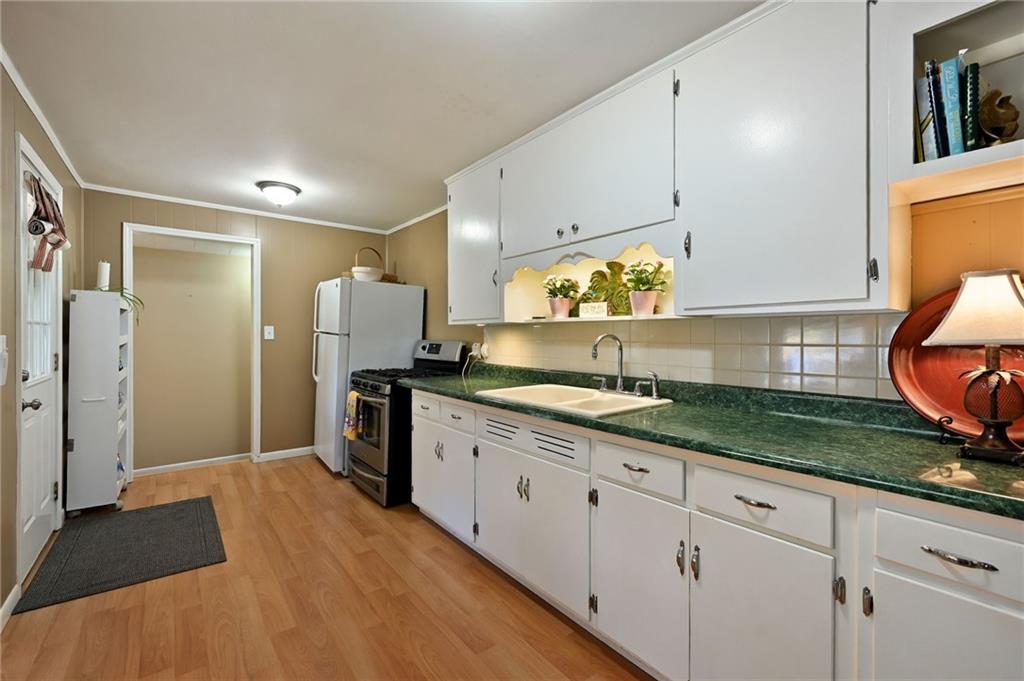 7601 Foster Street Property Photo 7