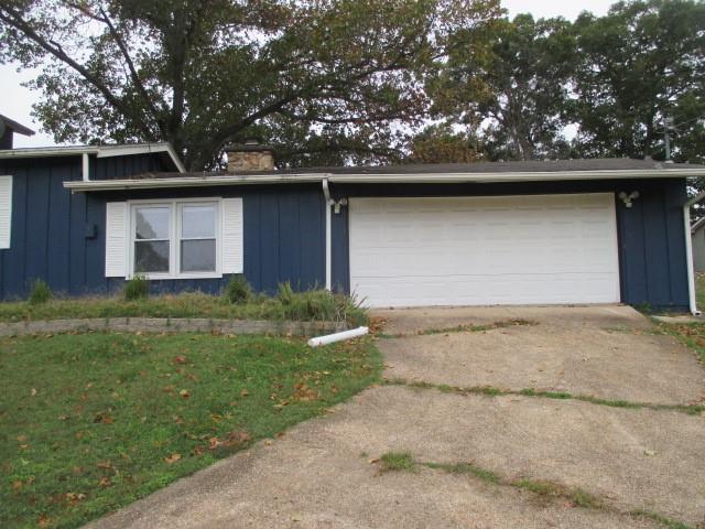 911 Georgene Road Property Photo 3