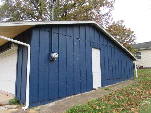 911 Georgene Road Property Photo 4