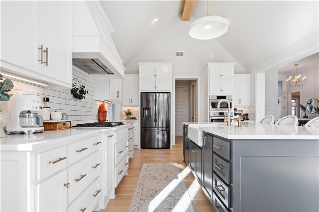 12313 W 169th Street Property Photo 17