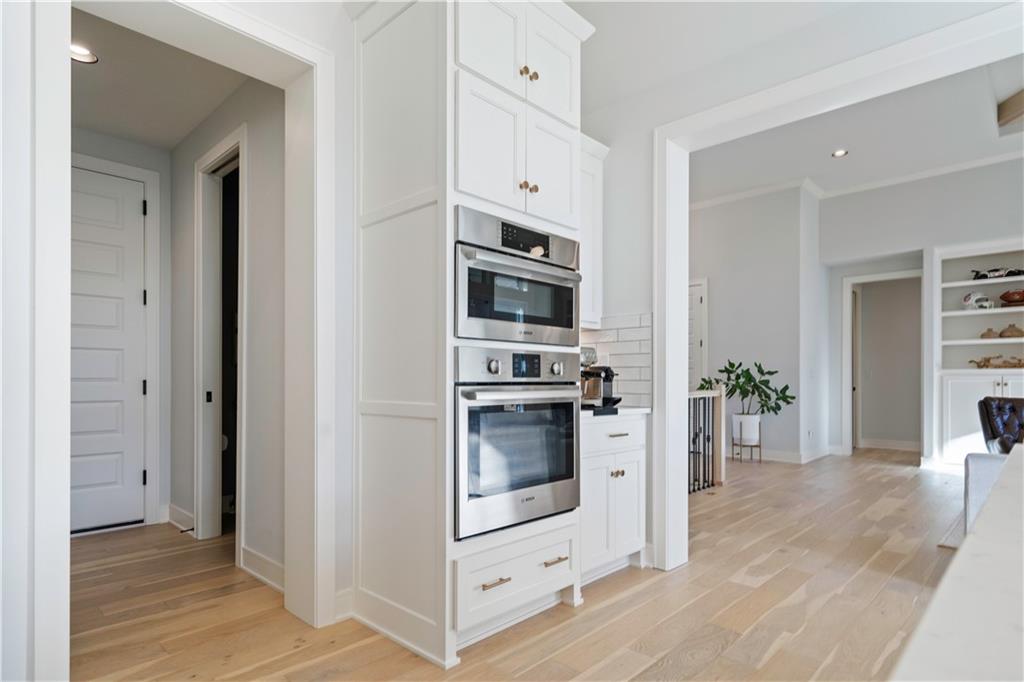 12313 W 169th Street Property Photo 20