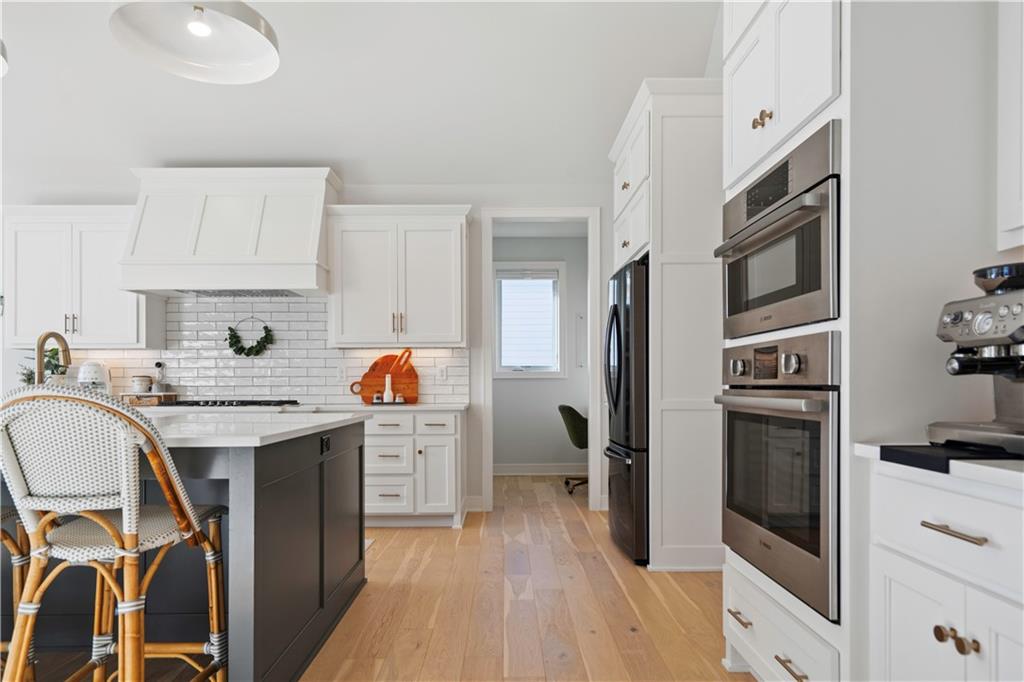 12313 W 169th Street Property Photo 24